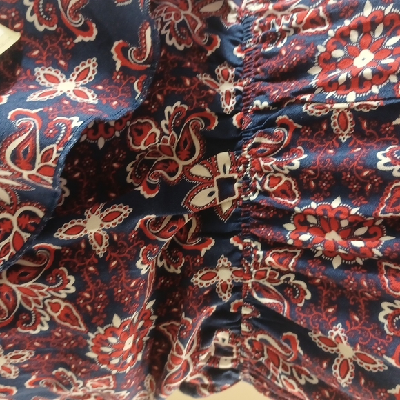 Francesca’s Maxi Dress.  Style Jadeen Size Small  shoulder. - Picture 3 of 15